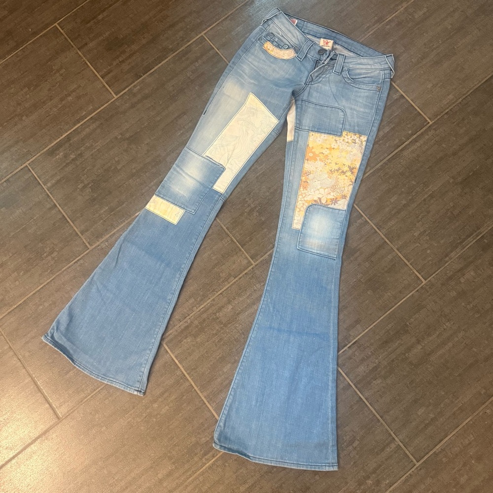 True Religion Light Blue Patchwork Flare Jeans with Cream Floral Details - Picture 3 of 13